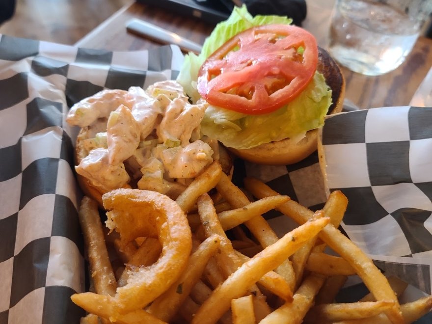 Oaked 110 Whiskey & Wine Bar