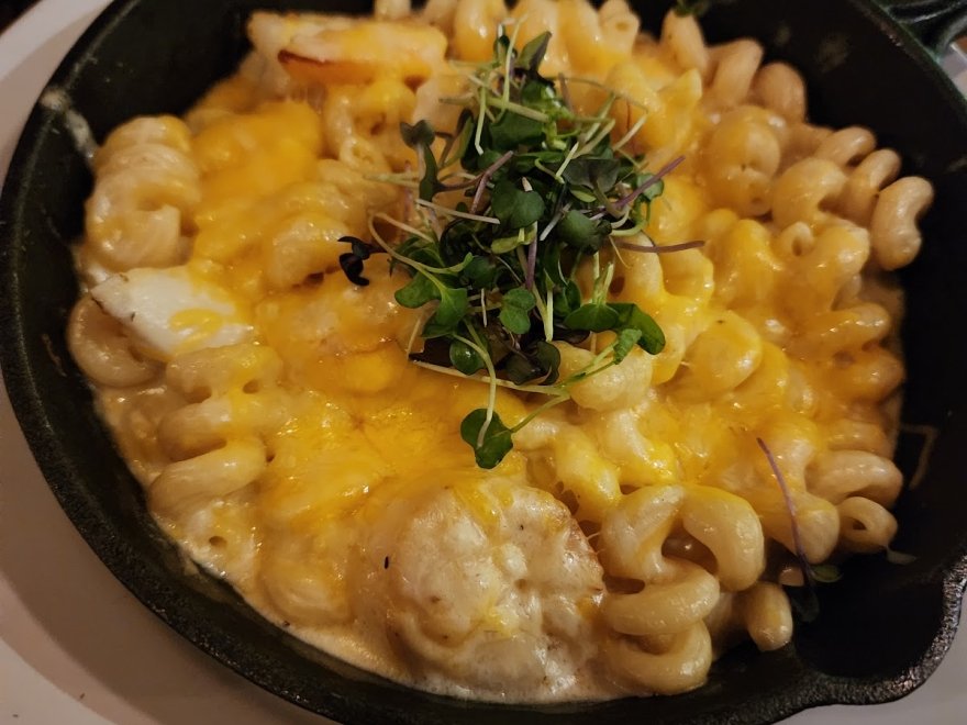 Oaked 110 Whiskey & Wine Bar