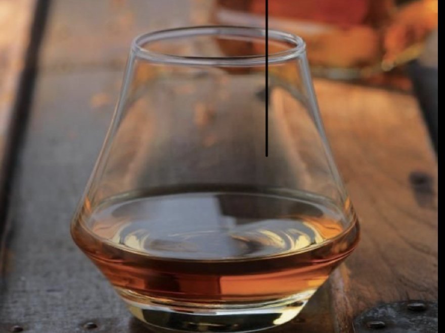 Oaked 110 Whiskey & Wine Bar