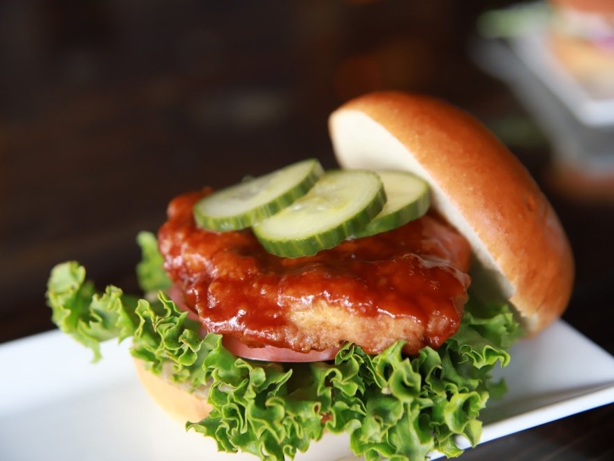 Oaked 110 Whiskey & Wine Bar